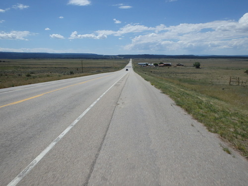 GDMBR: Heading south on US-84. So far, big shoulders.